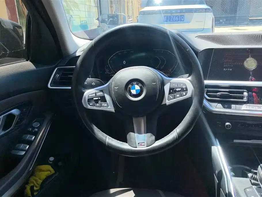 BMW 3 Series 2021 — фото 14