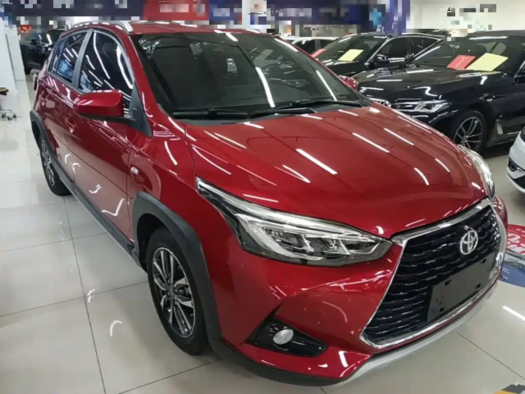 Toyota Yaris L 2021