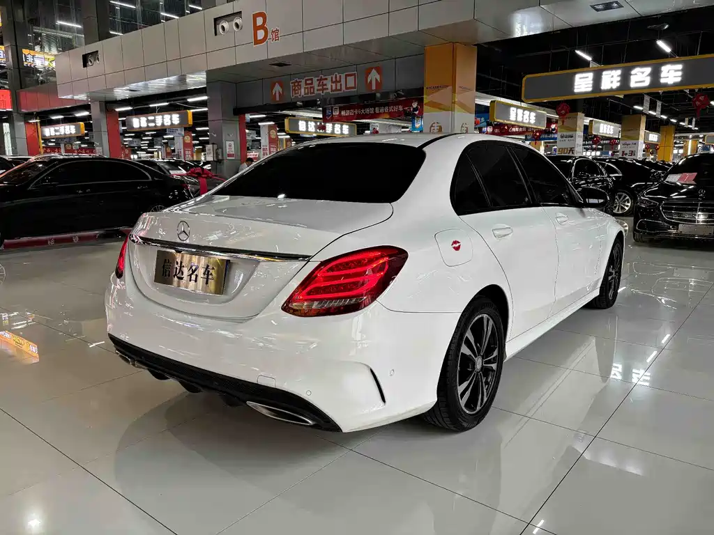 Mercedes-Benz C-Class 2017 — фото 14