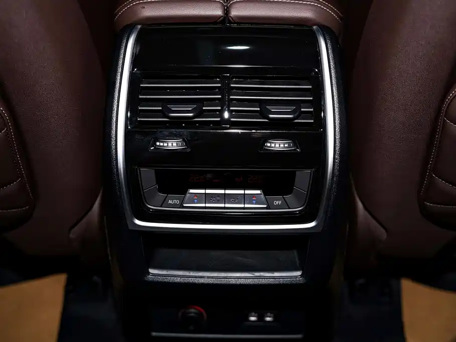 BMW X5 2024 — фото 22