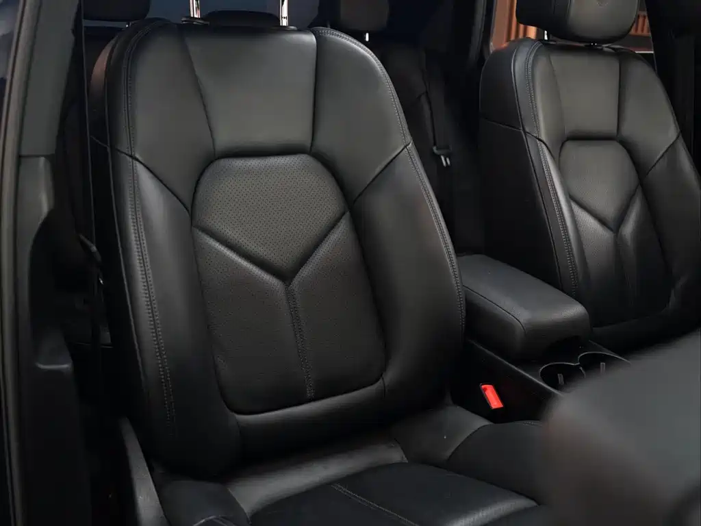 Porsche Macan 2020 — фото 14