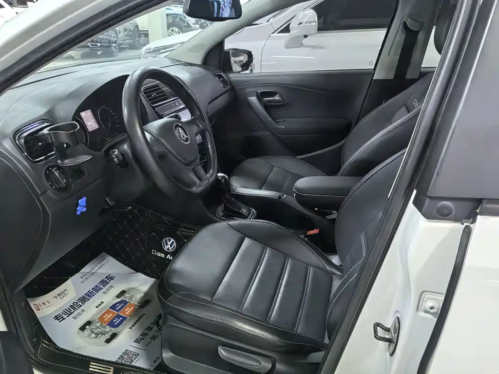 Volkswagen Polo 2015