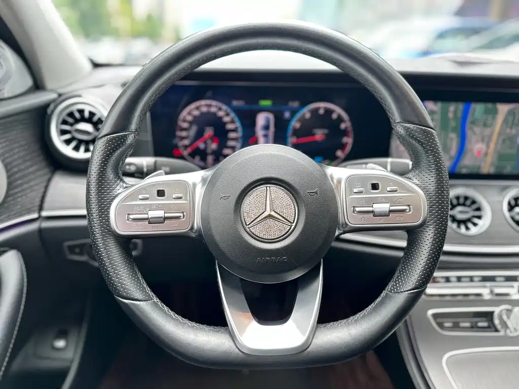 Mercedes-Benz E-Class 2020 — фото 8