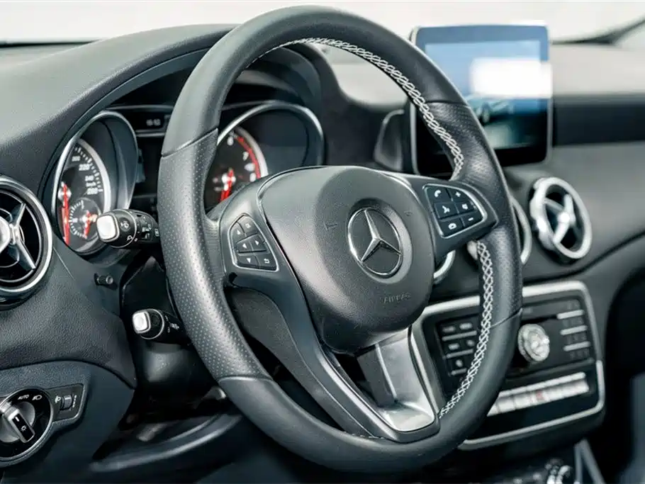 Mercedes-Benz GLA 2018 — фото 9