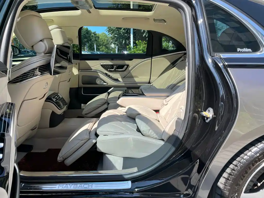 Mercedes-Benz Maybach S-Class 2023 — фото 15