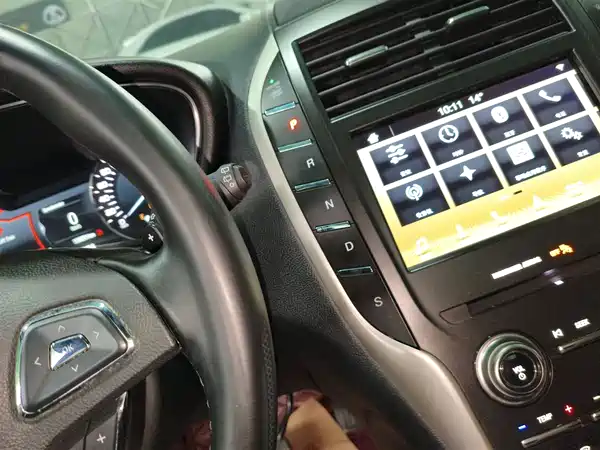 Lincoln MKC 2018