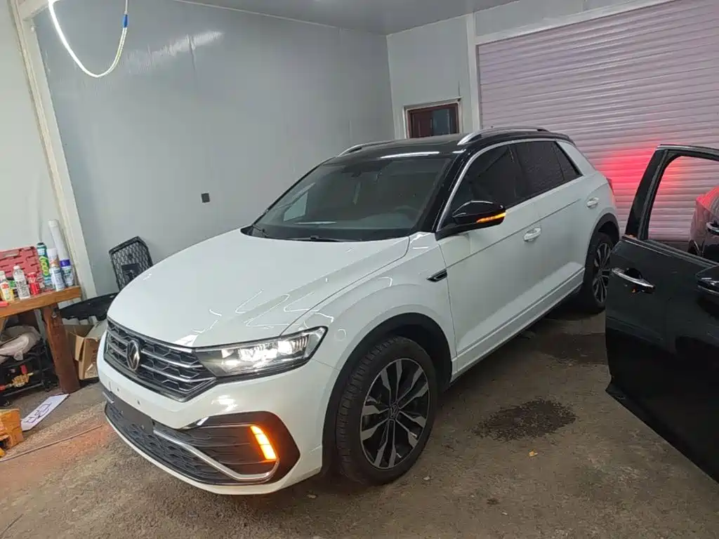 Volkswagen T-Roc 2023