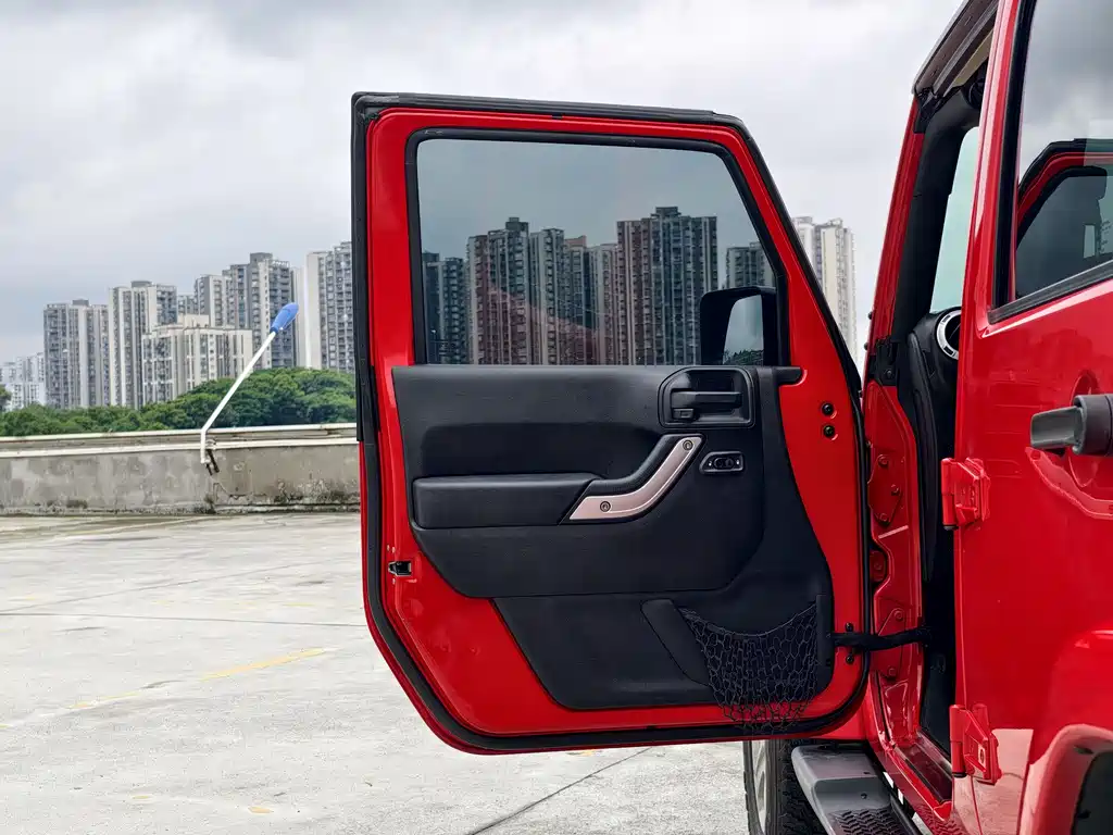 Jeep Wrangler 2016 — фото 4