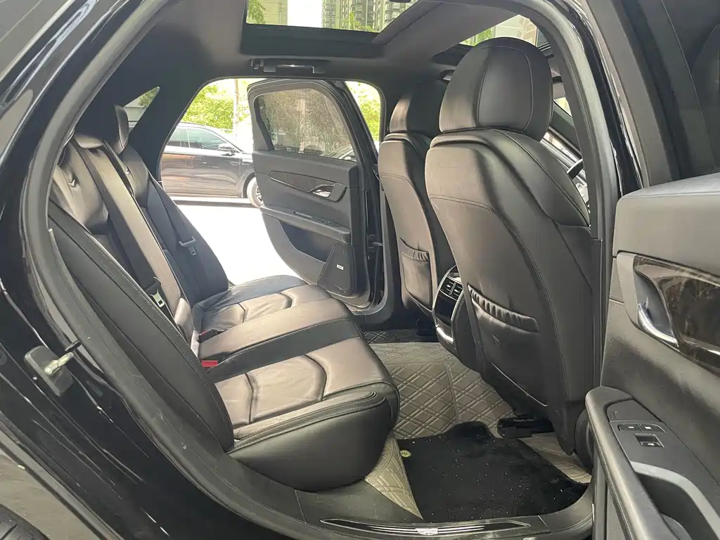 Cadillac CT6 2022 — фото 18