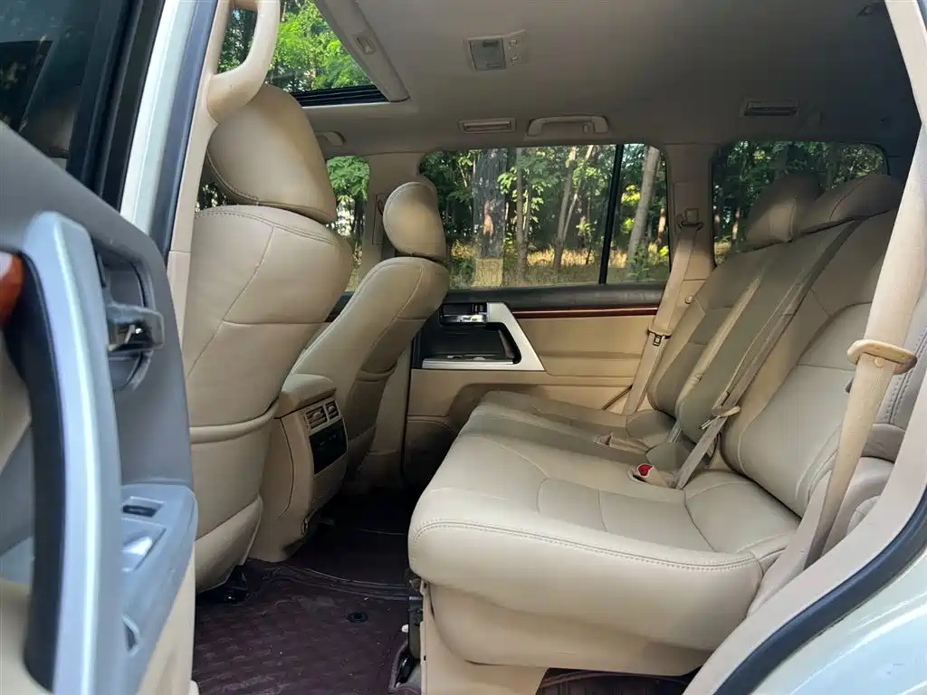 Toyota Land Cruiser 2015 — фото 16