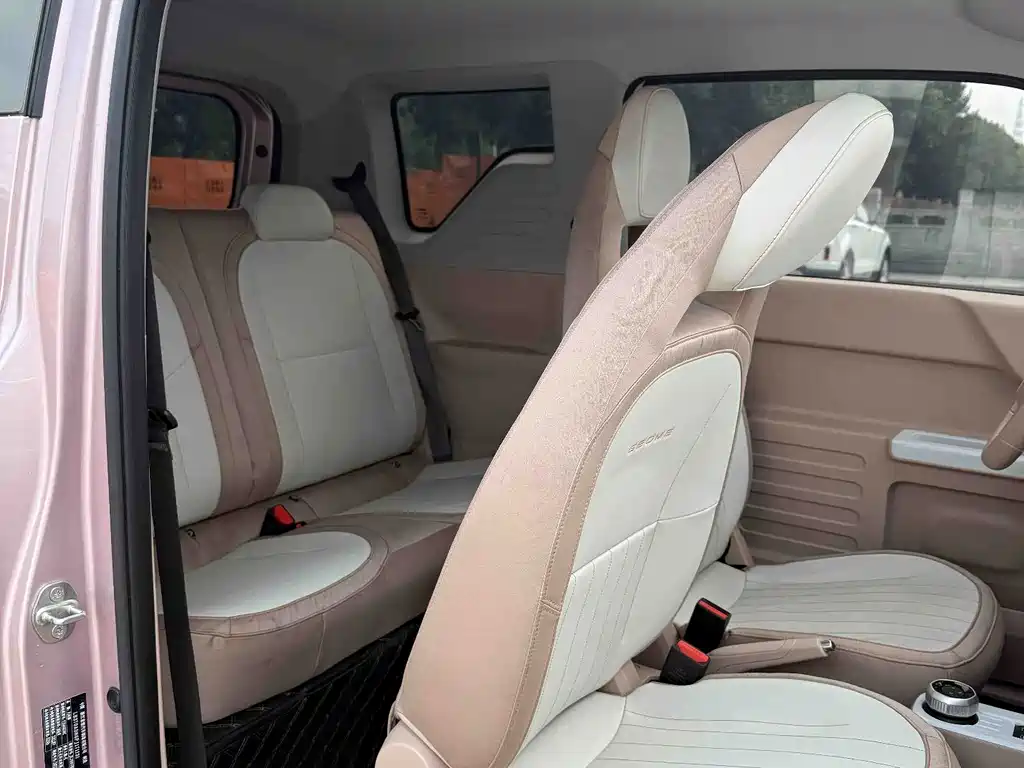 Geely Galaxy Panda 2023