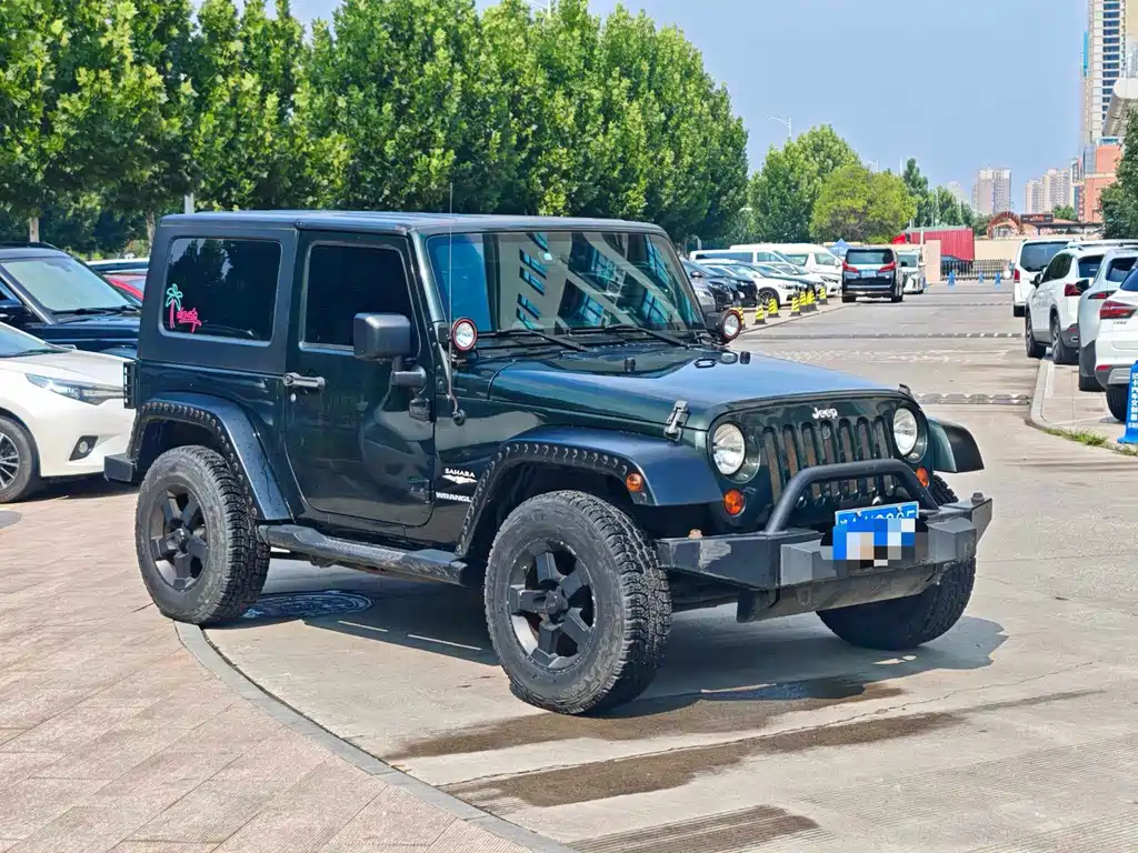 Jeep Wrangler 2010 — фото 3