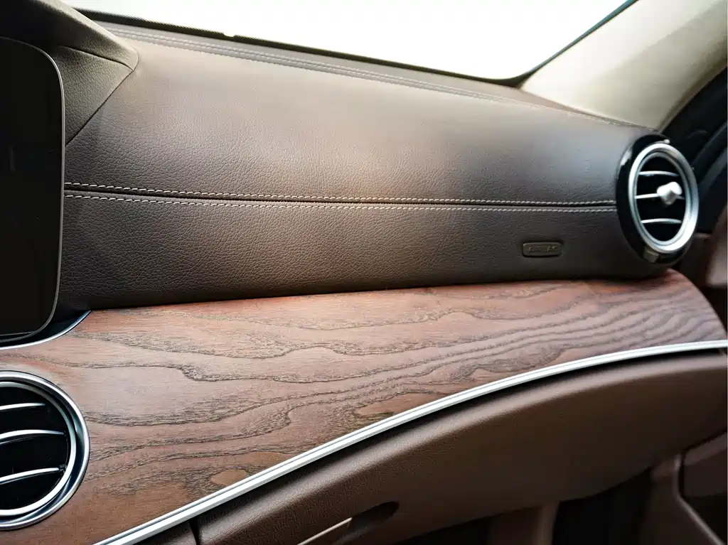 Mercedes-Benz E-Class 2021 — фото 18
