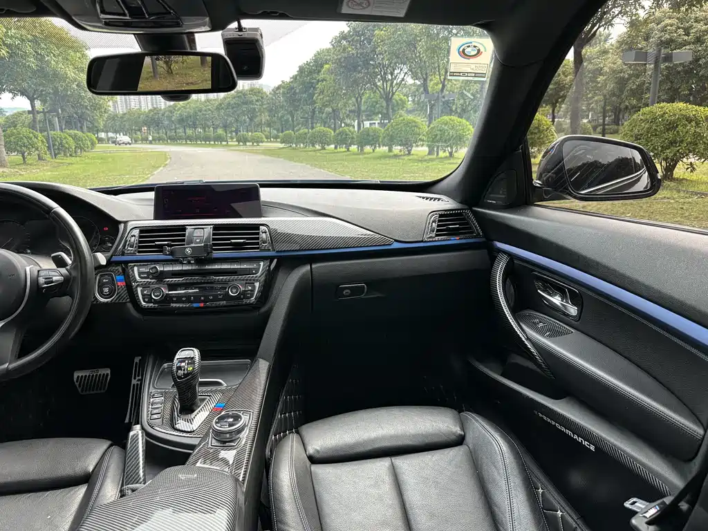 BMW 3 Series GT 2018 — фото 14