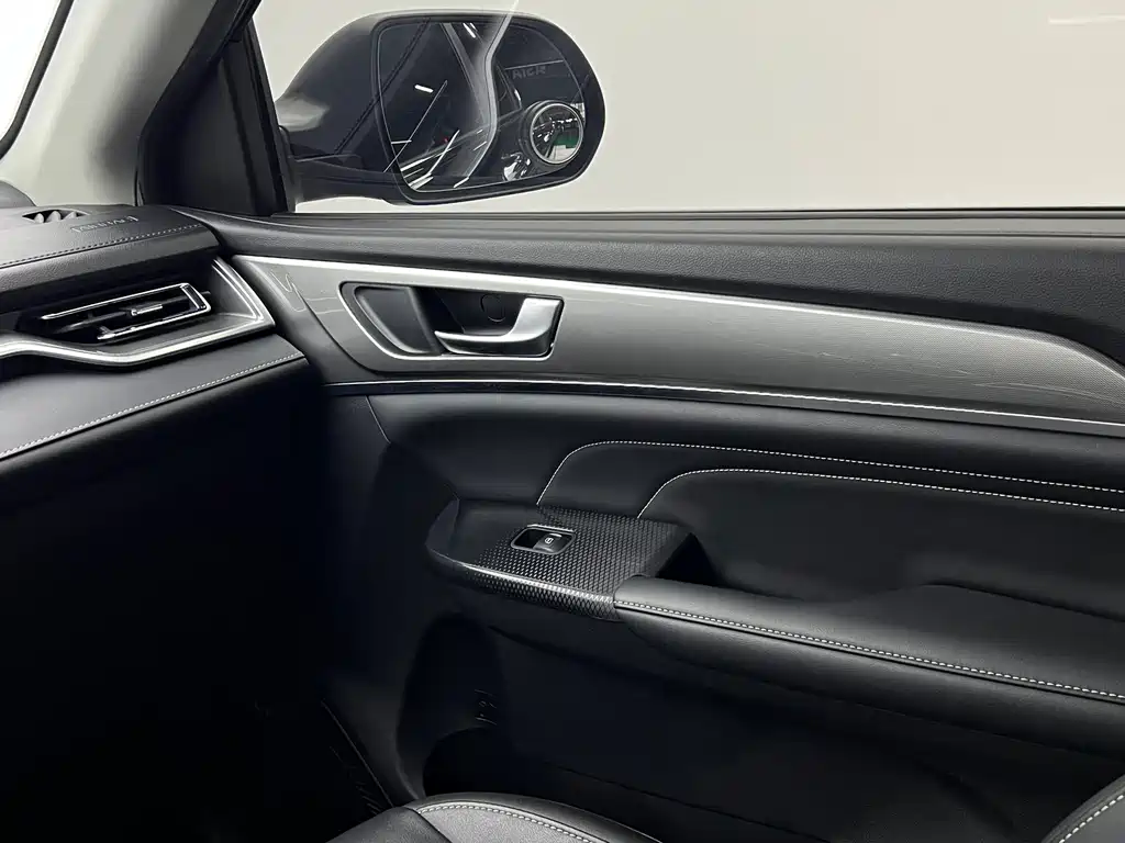 Haval M6 2022 — фото 10