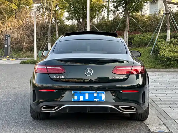 Mercedes-Benz E-Class 2021