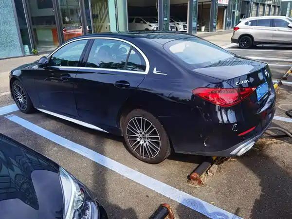 Mercedes-Benz C-Class 2023
