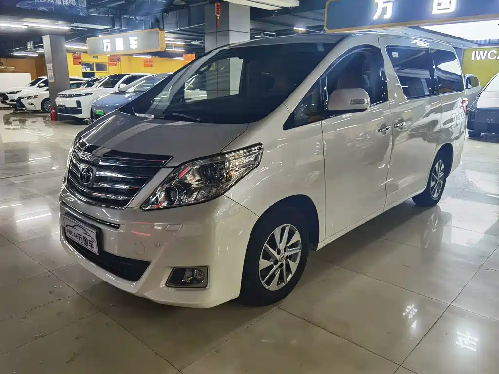 Toyota Alphard 2013 — фото 1