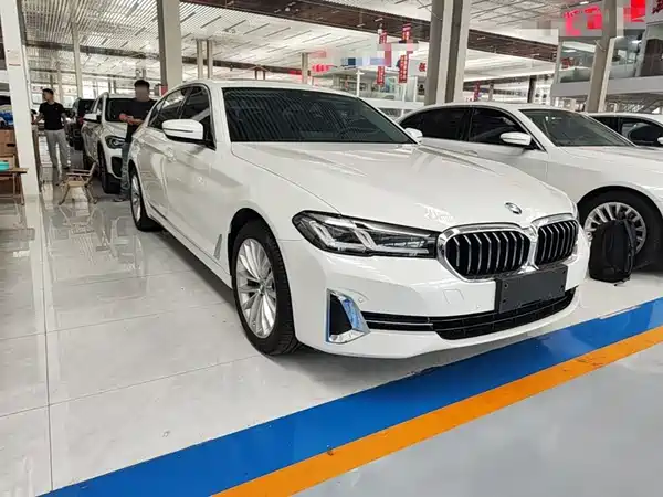 BMW 5 Series 2022