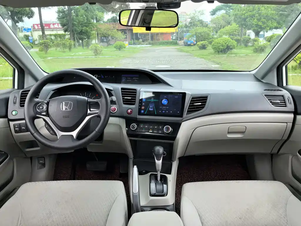 Honda Civic 2016 — фото 12