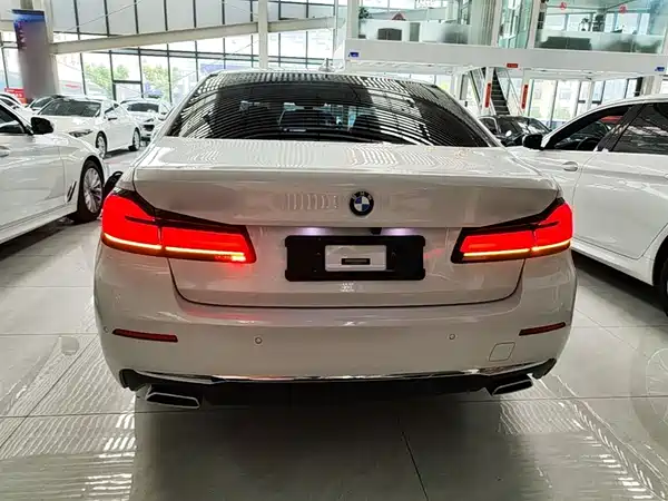 BMW 5 Series 2022