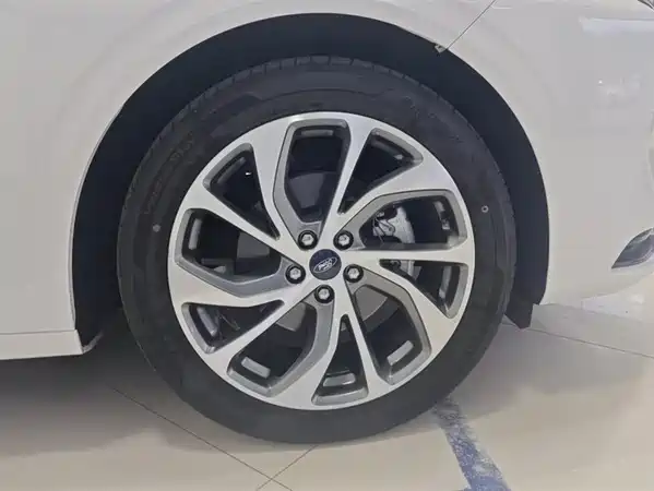 Ford Mondeo 2024