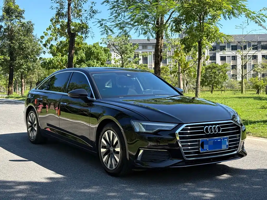 Audi A6L 2022
