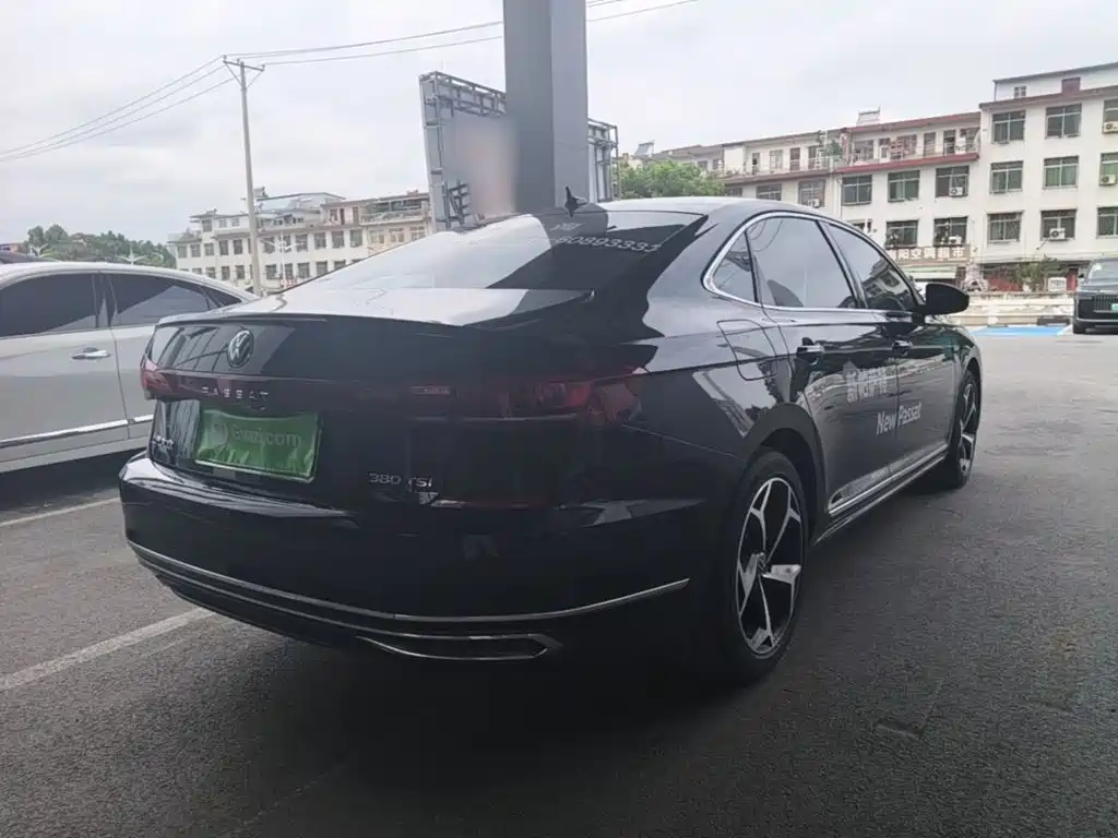 Volkswagen Passat 2025