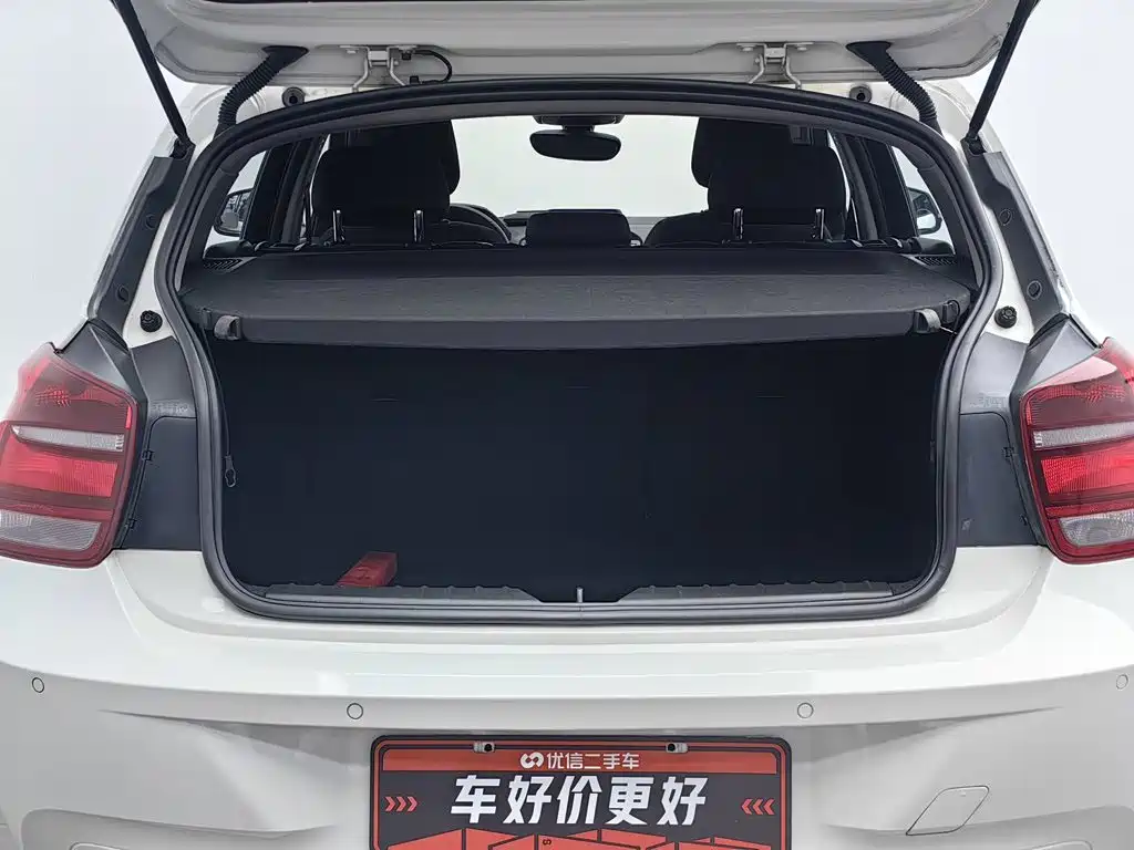BMW 1 Series 2013 — фото 16