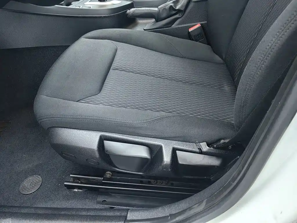 BMW 1 Series 2013 — фото 20