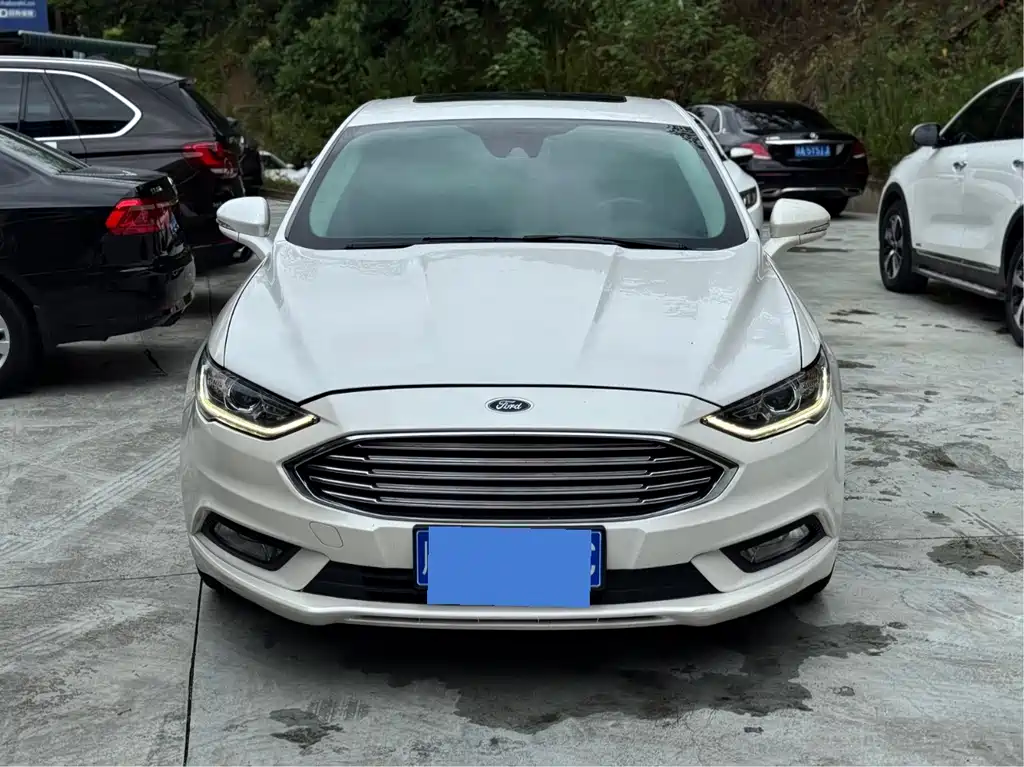 Ford Mondeo 2018 — фото 2