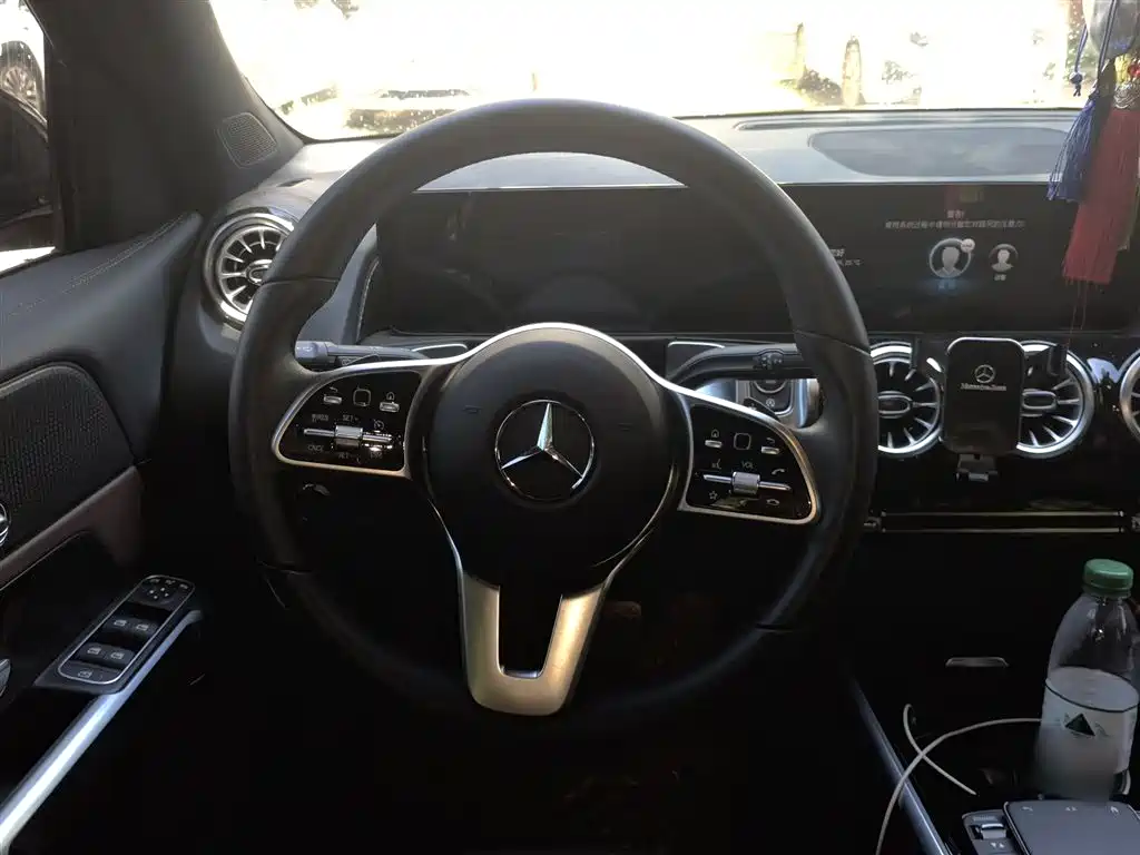 Mercedes-Benz GLB 2023 — фото 11