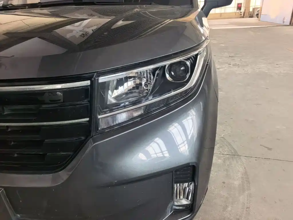 Wuling Hongguang PLUS 2021 — фото 24