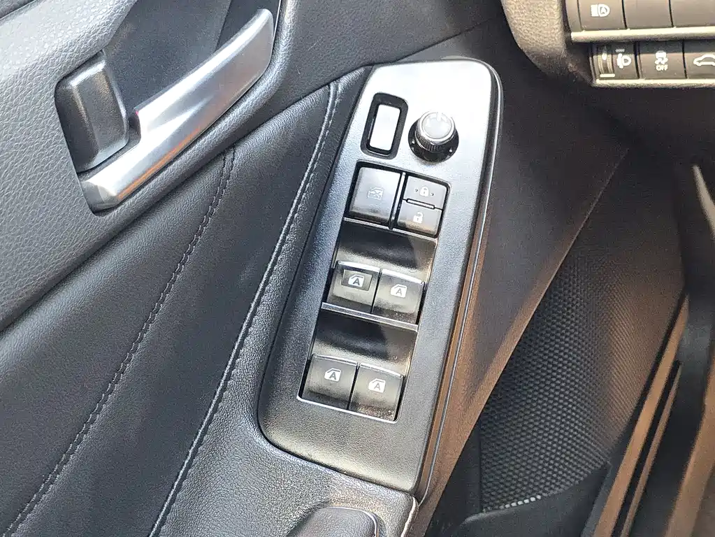 Toyota Avalon 2023 — фото 16