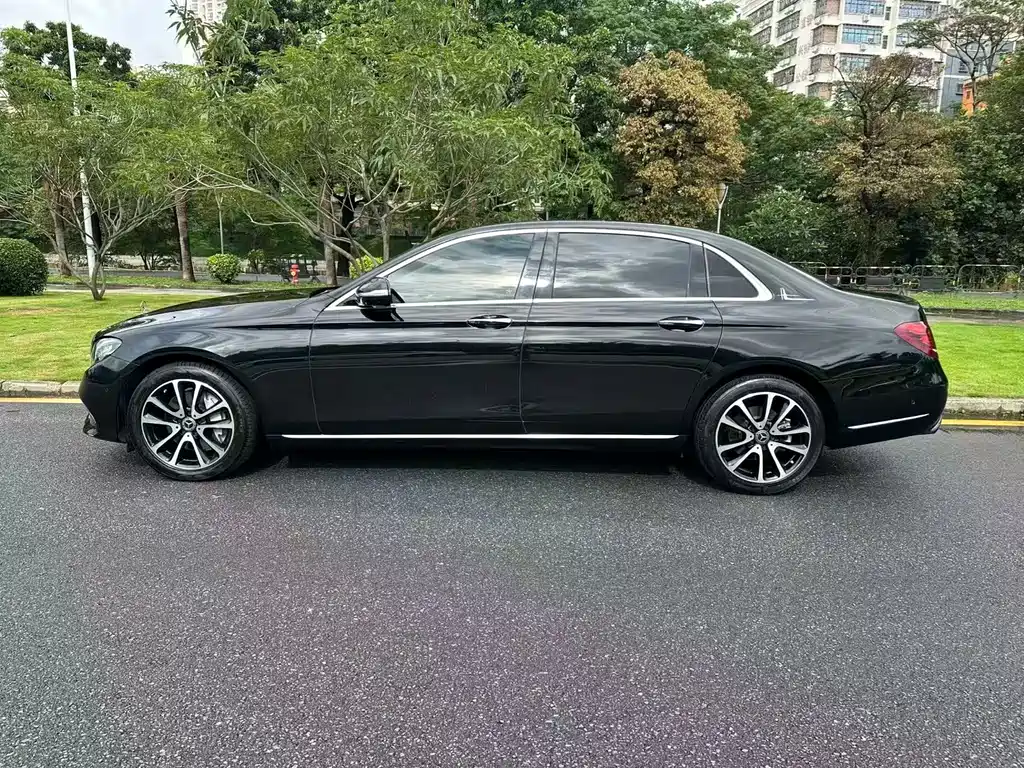 Mercedes-Benz E-Class 2019 — фото 3
