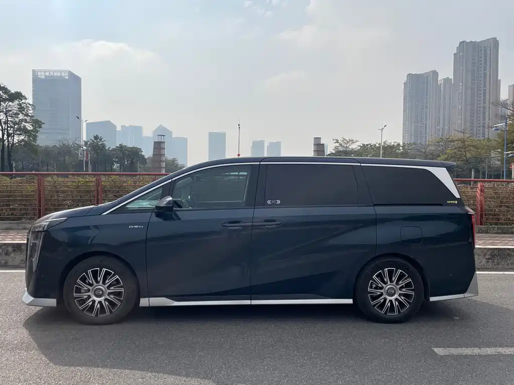 GAC Motor Trumpchi E9 2023 — фото 4