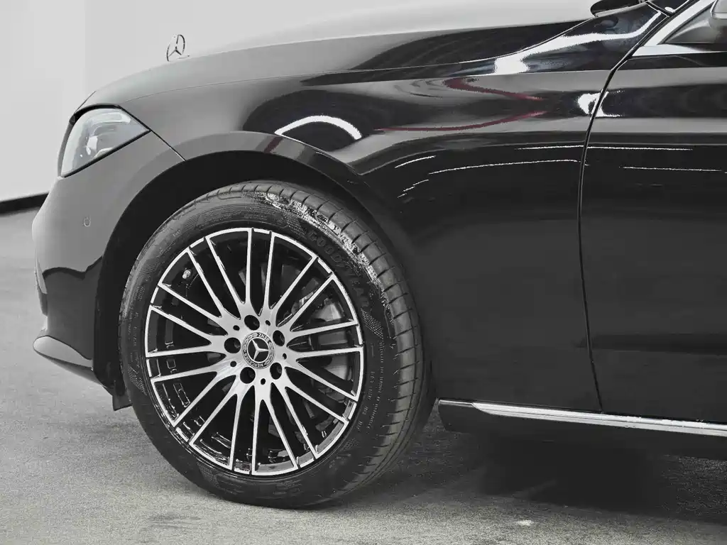 Mercedes-Benz C-Class 2023 — фото 25