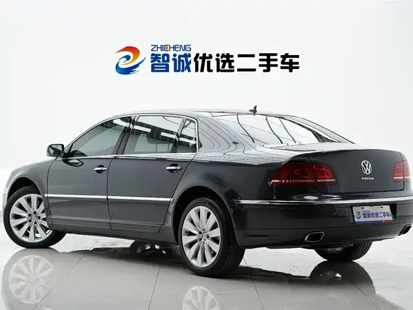 Volkswagen Phaeton 2012