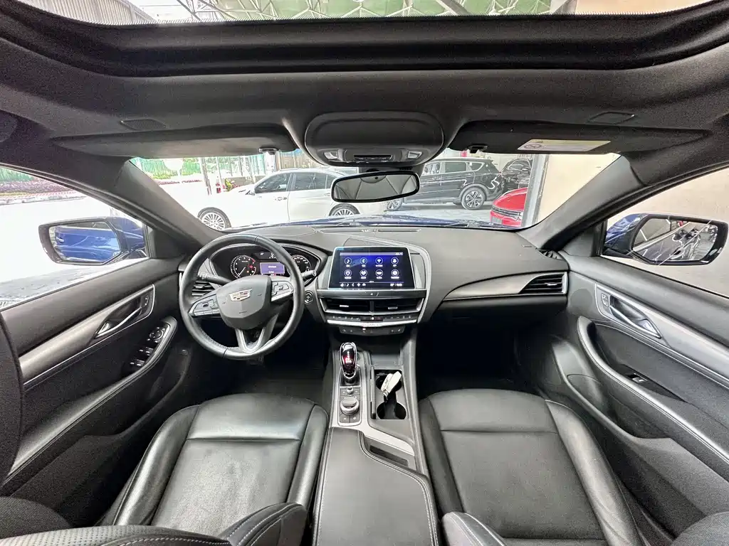Cadillac CT5 2022 — фото 12