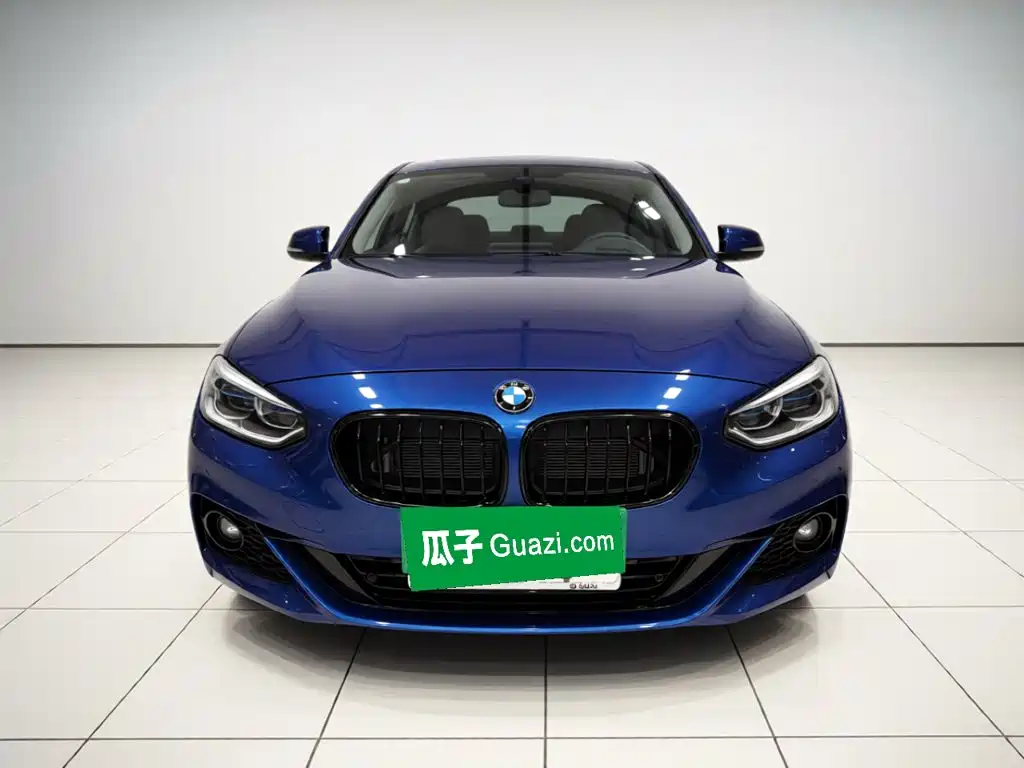 BMW 1 Series 2019 — фото 24
