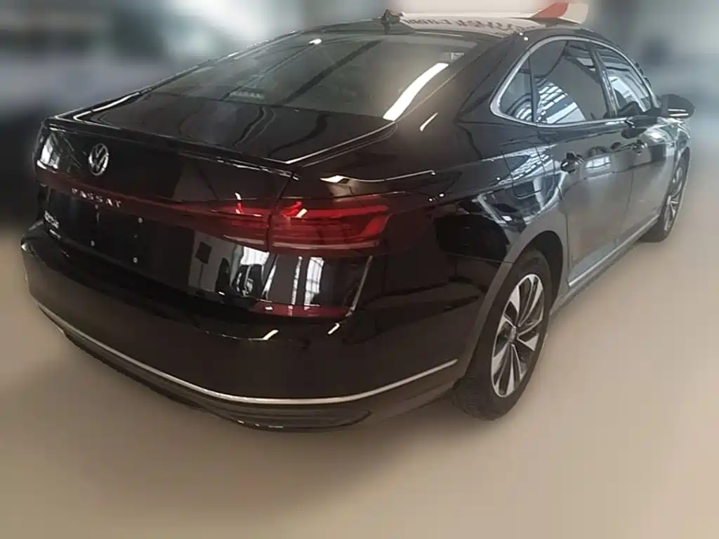 Volkswagen Passat 2025 — фото 12