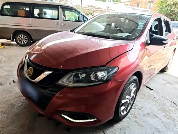 Nissan Tiida 2021