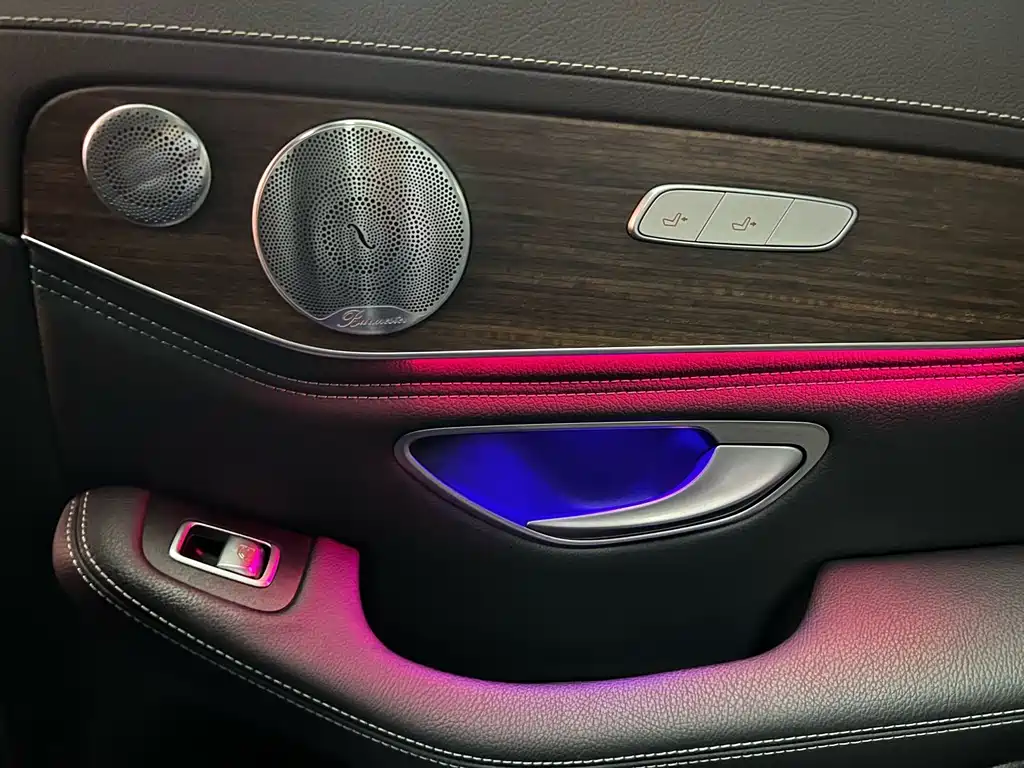 Mercedes-Benz GLC 2020 — фото 19