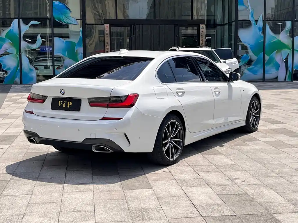 BMW 3 Series 2021