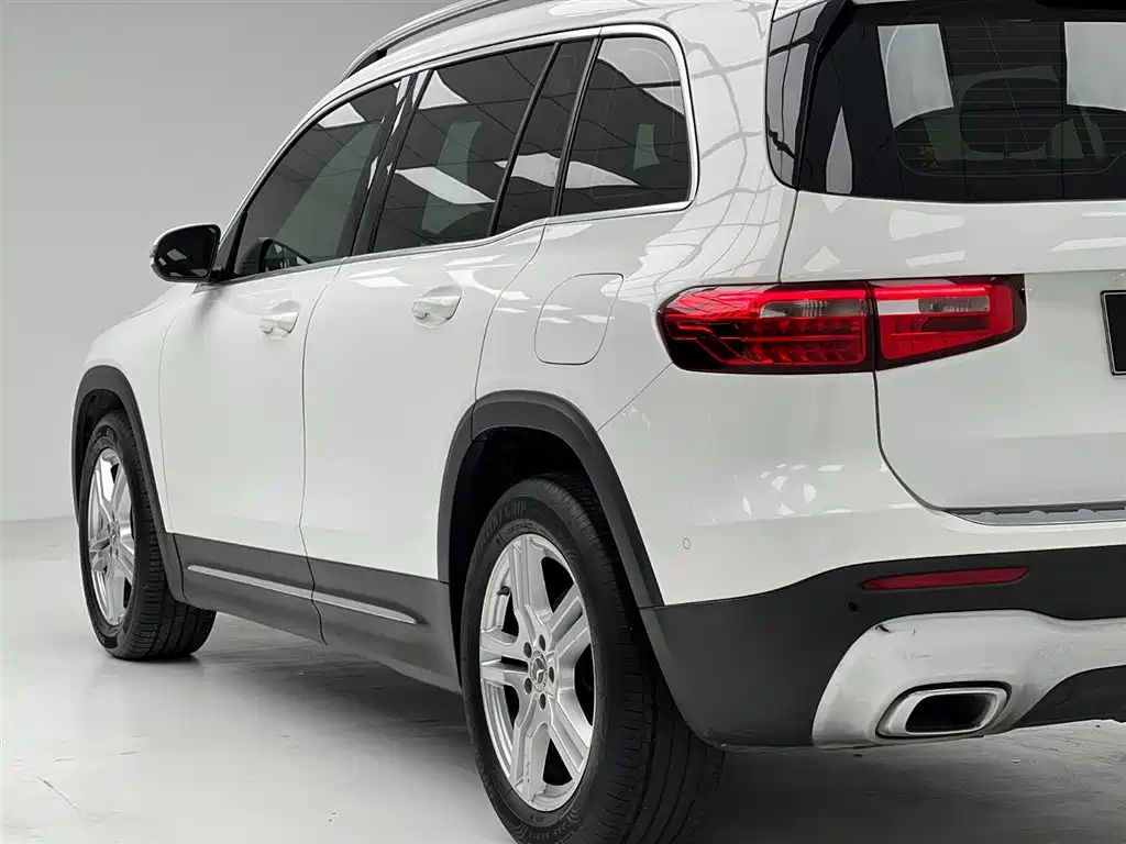 Mercedes-Benz GLB 2020 — фото 18