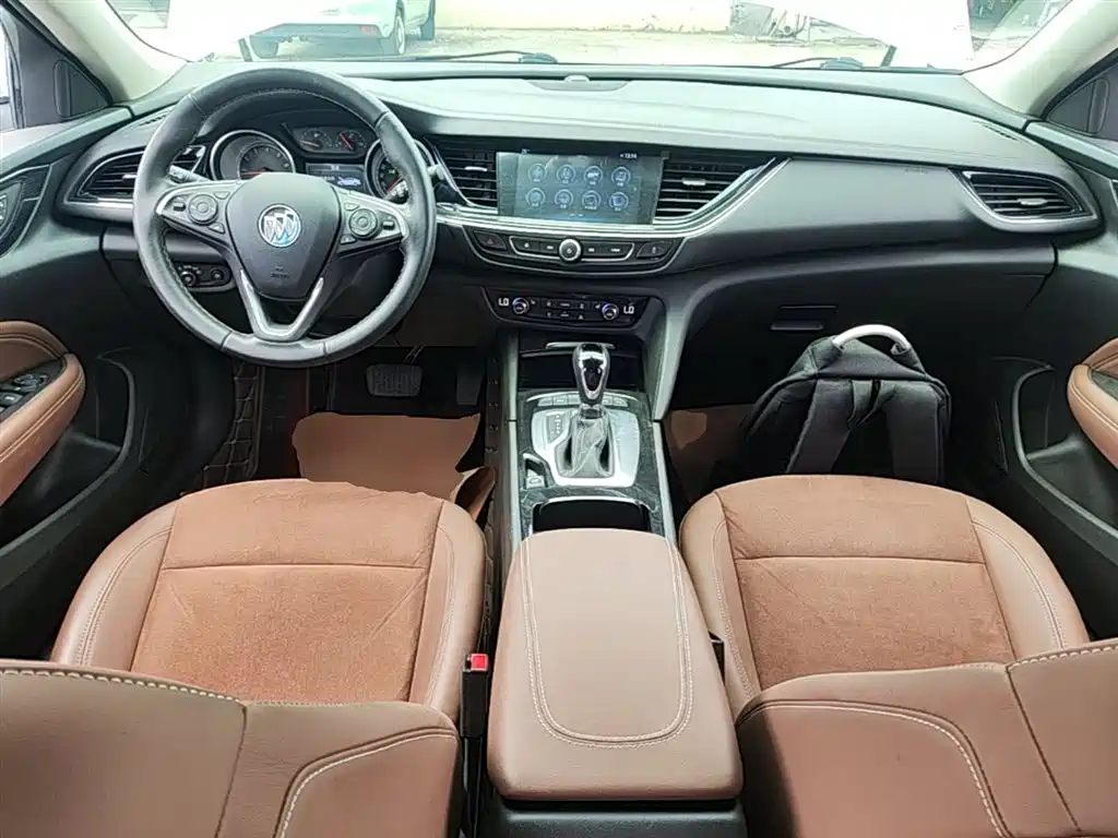 Buick Regal 2020 — фото 10