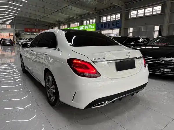Mercedes-Benz C-Class 2020