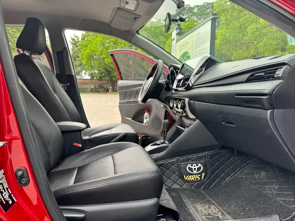 Toyota Yaris L 2020