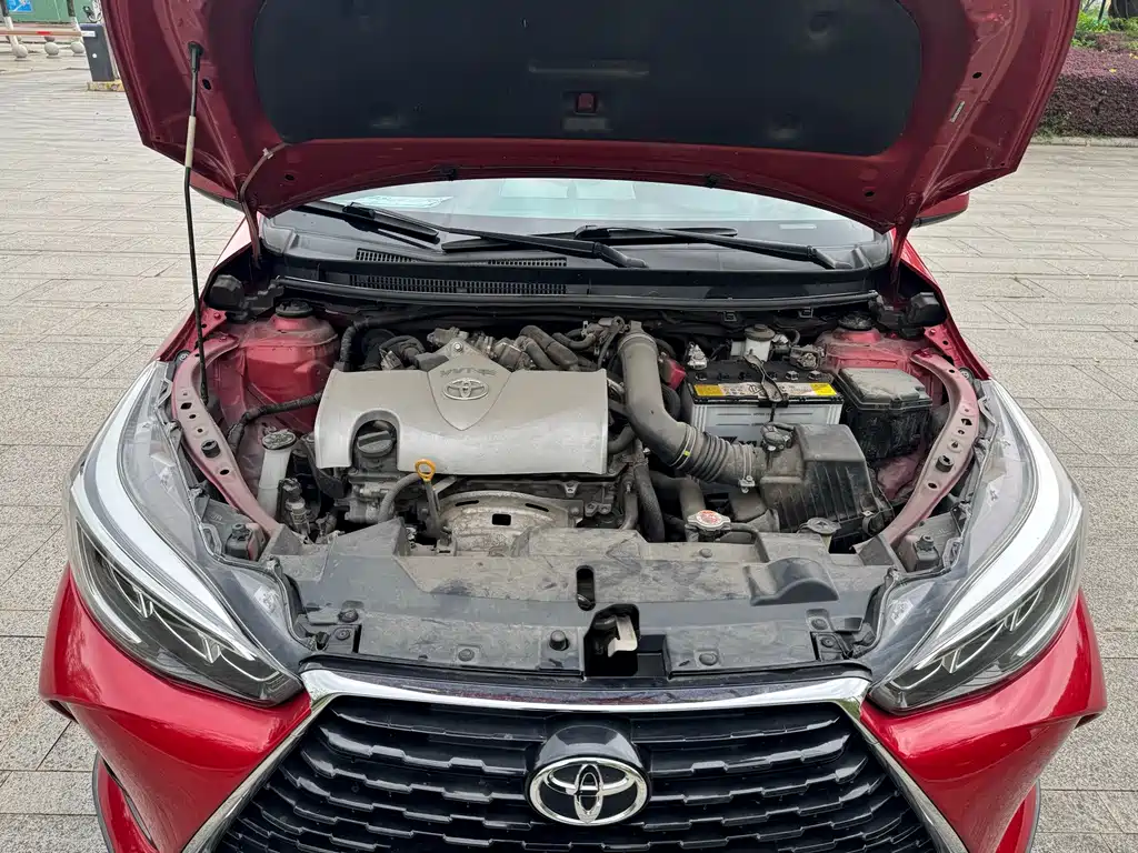 Toyota Yaris L 2020 — фото 13