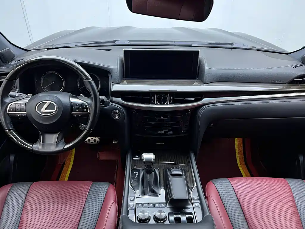 Lexus LX 2019 — фото 12